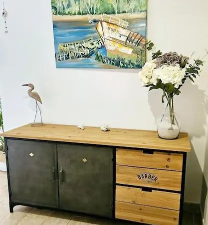 2 Pieces Avec Terrasse A 5 Minutes De Paris Lägenhet *